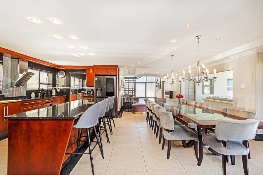 6 Bedroom Property for Sale in Baronetcy Estate Western Cape